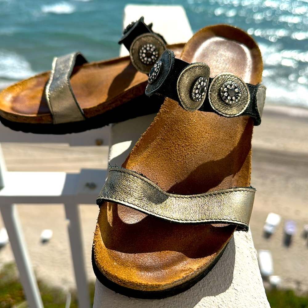 NAOT DISTRESSED GOLD COLOR STONE WASH - SLIP ON SANDALS.